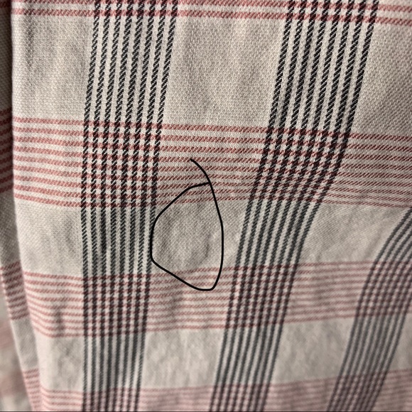 Hyden Yoo- Red & Black Plaid Gray Button Up XLarge - Picture 5 of 11